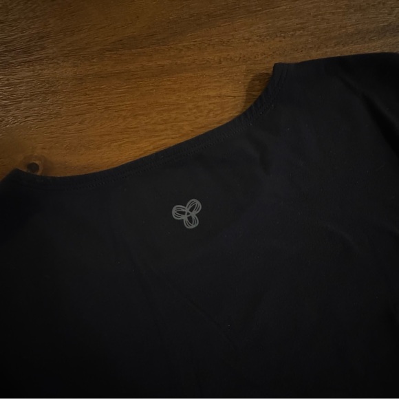 TnaBUTTER™ Bound T-Shirt Size L Black - Picture 4 of 5